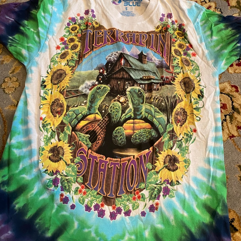 Terrapin Station Grateful Dead tee!